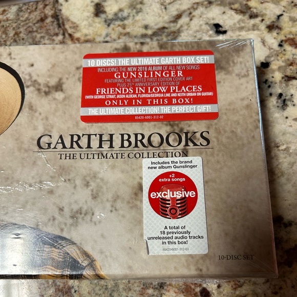 New/Sealed Garth Brooks Ultimate Collection - Picture 4 of 6